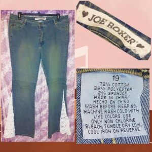 Joe Boxer Med Blue/Cream Distressed Faded Flare Denim Jeans w/Crochet Panels 19